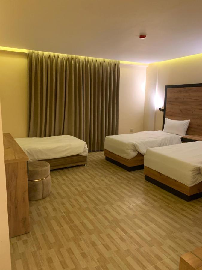 The Palm Hotel Akaba Kültér fotó